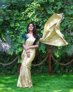 Nabha Natesh Instagram - For beautiful eyes, look for the good in others ;for beautiful lips , speak only words of kindness; and for poise , walk the knowledge that you are never alone - Audrey Hepburn : : : : Styled by @impriyankasahajananda Asst by @sravya_lp Saree & Blouse @kadhambari_studio Jewelry @bandhanemporio Photography @rajiv.krishna.14 Enchanté Café & Confectionery