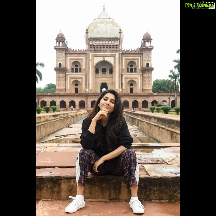 Nabha Natesh Instagram - In the world of love hate n blah, i choose sweatshirts over all 😎