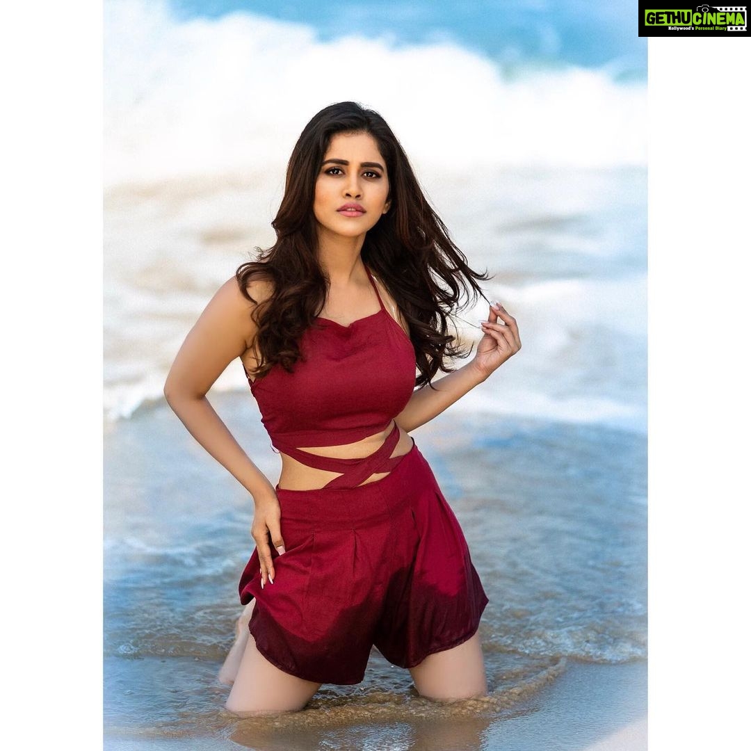 Nabha Natesh Instagram - Salt water heals everything!!!🌊