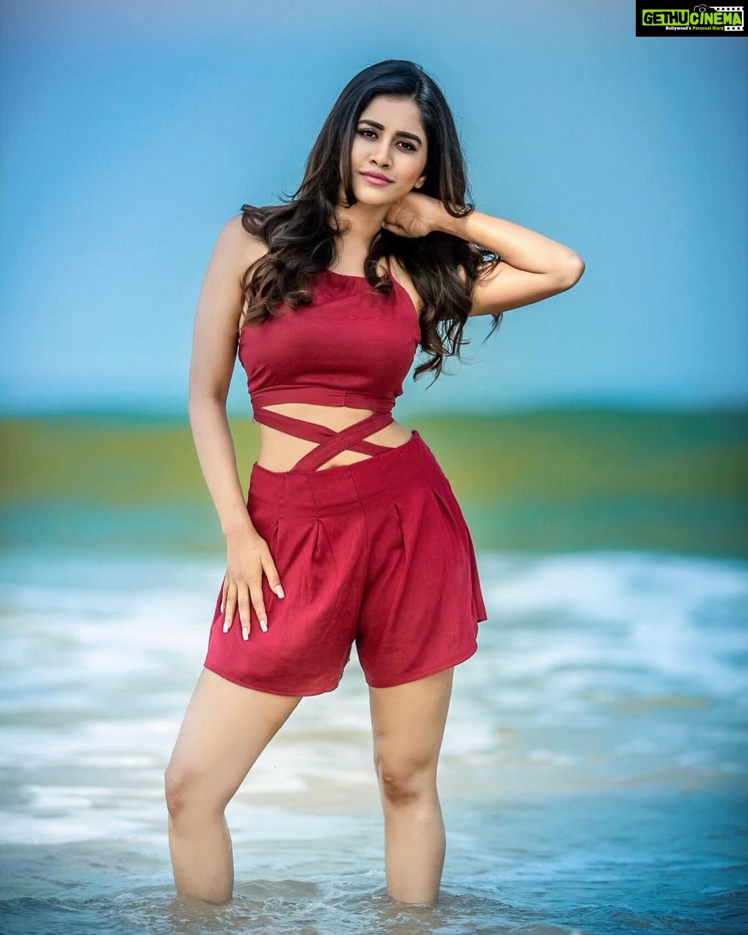 Nabha Natesh Instagram - I see sea 🏖 What do u see?