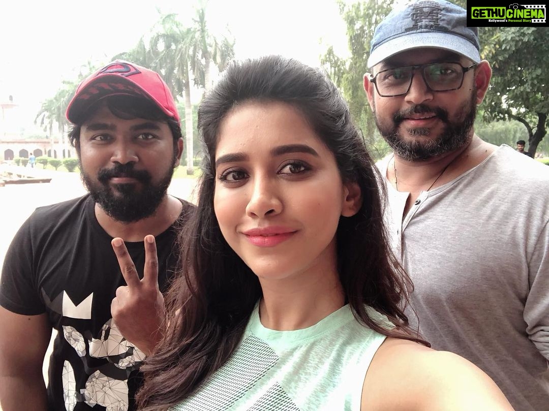 Nabha Natesh Instagram - Delhi rains couldn’t stop the Disco gang from shooting ☺️☺️☺️ #vianand @vijay_binni #discoraja
