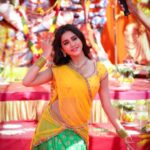 Nabha Natesh Instagram – Happy bonalu everyone❤️❤️
Did u listen to our #ismartbonalu song😬

Ooh u must !!! Link in the bio 
#ismartshankaronjuly18th