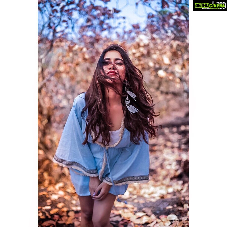 Nabha Natesh Instagram - Like a feather in the breeze!! PC : @mukhin.photo