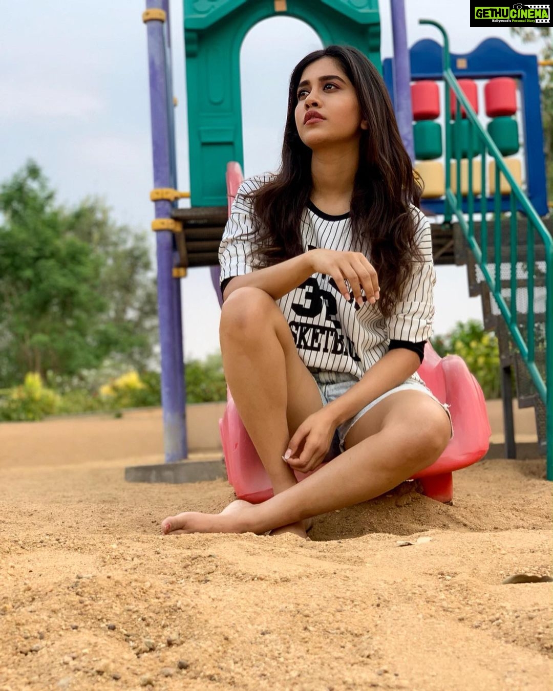 Nabha Natesh Instagram - First played and then took pictures😬evn though my hair looks super neat ☺️I did play first !!! no one can resist these. Agree?