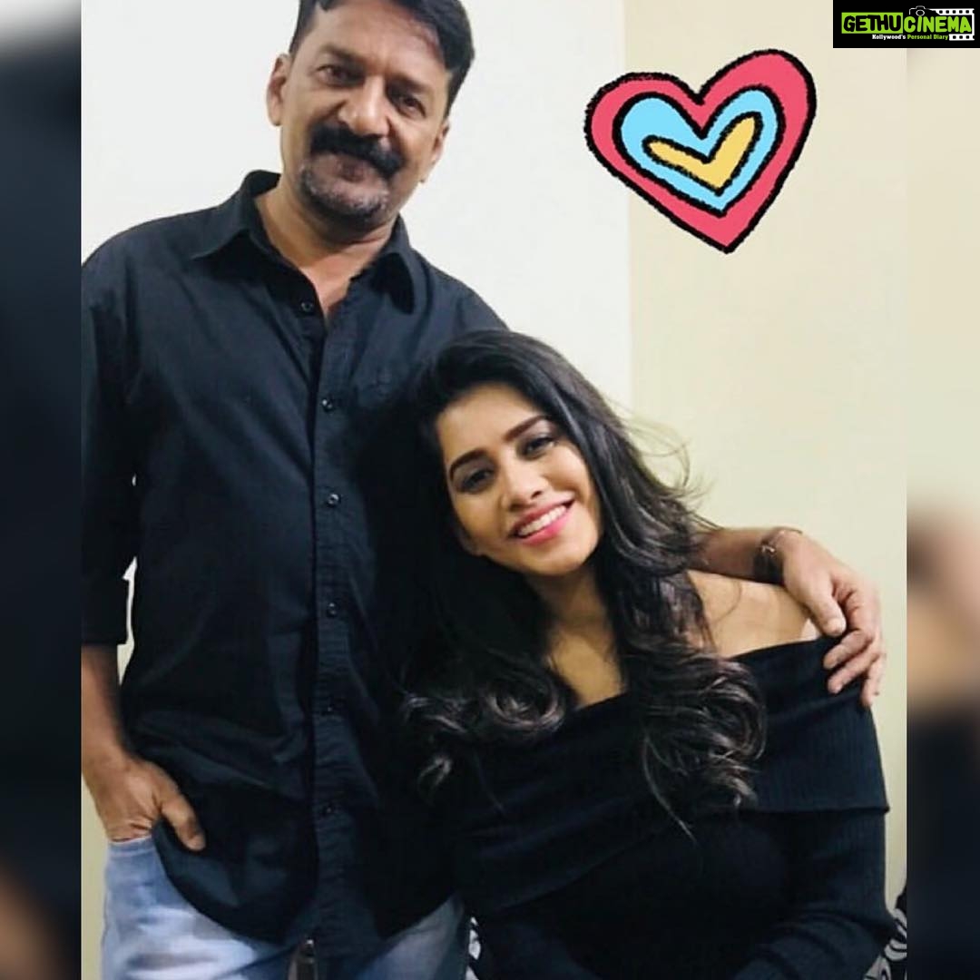 Nabha Natesh Instagram - Wishing my daddycool a very happy birthday 🥳 you are the bestest 🥰 love you pa
