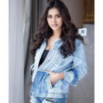 Nabha Natesh Instagram - I got that sunshine in my pocket🌤✨ . . . . PC: @chandanaphotography #nabhanatesh #nabha#denimsondenims Shangri-La Bengaluru