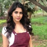 Nabha Natesh Instagram - I clearly haven’t gotten over summer yet😬🤪 . . . . #nabhanatesh #summerfeels #sandalwood#ootd#bangalore#tollywood #nabha#actor#okbye