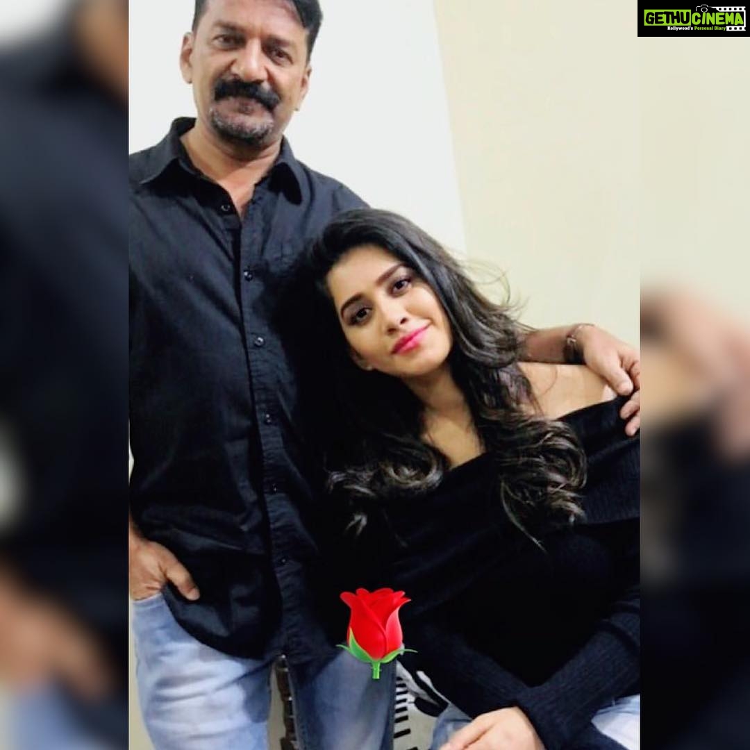 Nabha Natesh Instagram - Wishing my daddycool a very happy birthday 🥳 you are the bestest 🥰 love you pa