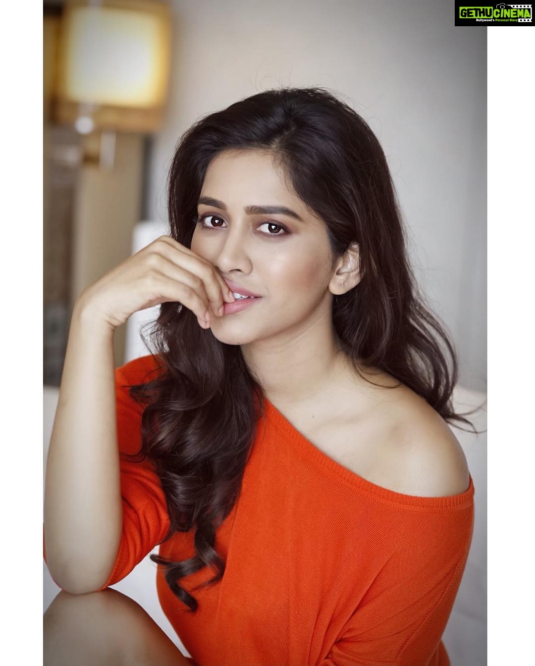 Nabha Natesh Instagram - I wanna say I woke up like this ☺️can I can I !!! . . . . . . PC: @chandanaphotography #nabhanatesh #nabha Shangri-La Bengaluru