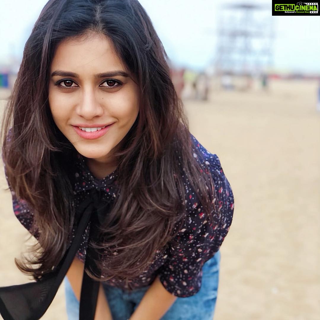 Nabha Natesh Instagram - I don’t know what made me so happy,if it was the beach or the @cornetto which btw I had after years😍 could be the combo 🥰 . . . .#nabhanatesh #nabha#beachvibes #cornetto#seaside Chennai, India