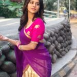 Nabha Natesh Instagram - happy Makara Sankranthi 🌾🌾are you guys flying kites or not ? . . . #nabha#nabhanatesh