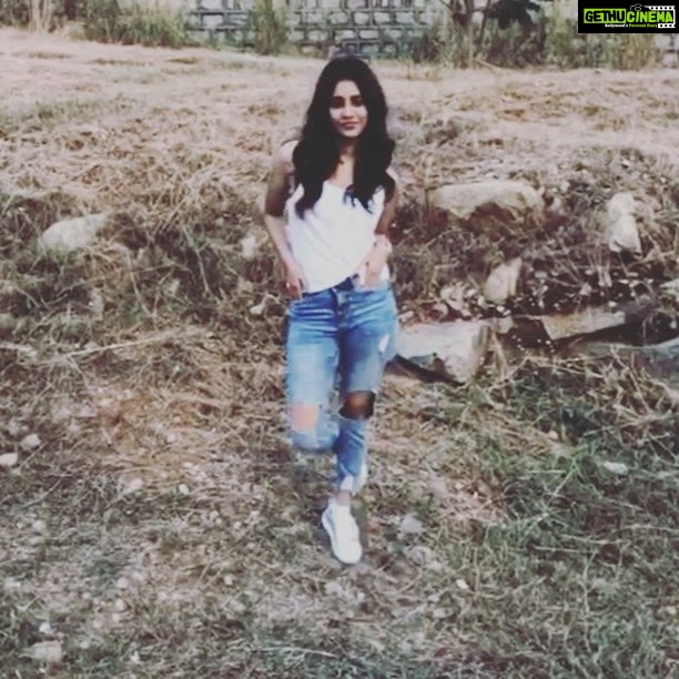 Nabha Natesh Instagram - U gotta do wat u gotta do when u have to do some thing u have to do πππgota do it !! . . . . . #nabhanatesh #boomerang#nabha#pataka#bengaluru#