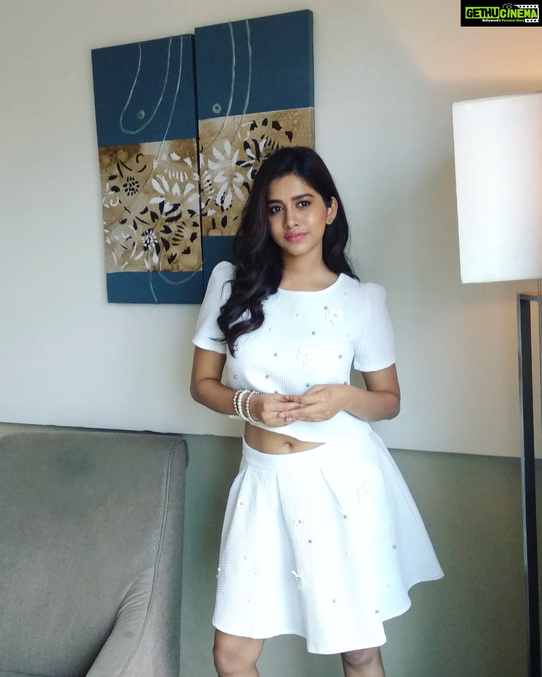 Nabha Natesh Instagram - Had an amazing time at the pre-release tour of #nannudochukunduvate in Rajahmundry . Thanku for the overwhelming response. Wearing this cute little white dress by @savitha_reddy ❤️ #nannudochukunduvateonsep13th