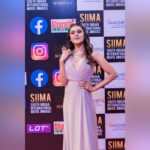 Naira Shah Instagram - @siimawards #nairashah#2021#blingbling 💕 Styled by - Me😍 Hyderabad