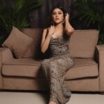 Naira Shah Instagram - Be the type of Person you want to Meet! 😌😌☘️☘️☘️ #nairashah#2021#pretty#vibes