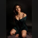 Naira Shah Instagram - Passionate souls burn with a fire Few can Handle Yet none can Resist🍾 #moods#nairashah#2021#captured