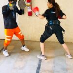 Naira Shah Instagram - Happy world health day! Stay fit! Stay motivated, stay safe , stay strong internally and externally 😎💪🏼💪🏼💪🏼 #worldhealthday #mma#strength#ems#nairashah#2021#keeprolling