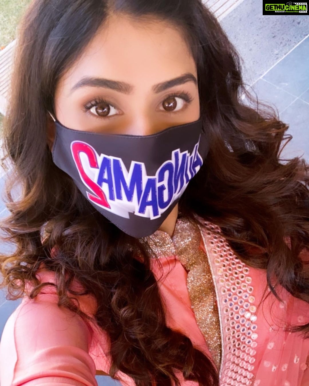 Naira Shah Instagram - Safety first😁! #iamnairashah#hungama2#manali#2020 Manali, Himachal Pradesh
