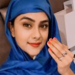 Naira Shah Instagram – Eid Mubarak sabko!. Allah Sabki mushkile aur pareshaniya Dur karre!. Aur khushiya hee khushiya laaye!. 😇💕🌙🌙! Colombo, Sri Lanka