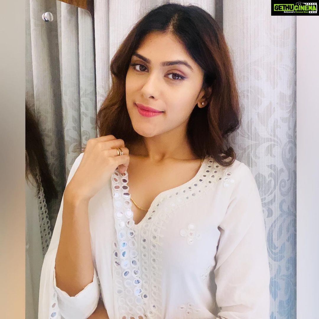 Naira Shah - 1.9K Likes - Most Liked Instagram Photos