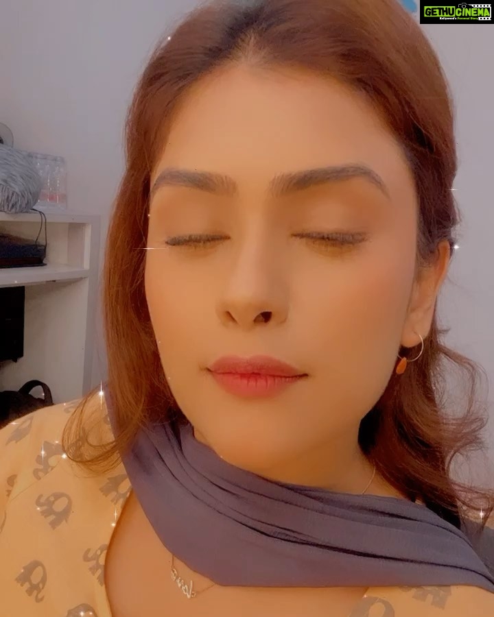 Naira Shah Instagram - Back to shoot life!! 🤩#mostfav#preeti#hungama2#venusproduction#nairashah #bollywood#shootlife#best❤️ @hungama2film @venusmovies Mumbai, Maharashtra