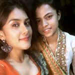 Naira Shah Instagram - Diwali 2020!! This year was more loud emotionally! And more intense! With family followed by worshiping goddess Laxmi! Reason there was no noise pollution! 😻! #nocrackers!.#peacefull#cutediwali! #2020#latepost Mumbai, Maharashtra