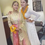 Naira Shah Instagram - The Maasi and mommy love!. 💕 Ps- look at my happiness 😍! #mommlove#maasilove#loveunlimited #happiness#memories#treasure #methecutest 🥰😋