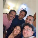 Naira Shah Instagram - @hungama2film ! Throwback to fun and beautiful experience !. Miss these days #bonds #love the team ❤️ !. @ashutosh_ramnarayan @rajpalofficial @tikutalsania @pareshrawal1955 @ramantrikha @iam_johnylever #shootshenanigans#whatateam#vibe#2020#hungama2#nairashah#comingsoon2020 Ooty