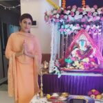 Naira Shah Instagram - Ganesh Chaturthi 2k19!.. 💓💓!. Thank you Bappa for everything!. Really blessed to bring you home and for having such lovely friends!.. 💓#happy#peace#blessed#bappamorya#2k19#bestever