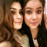 Naira Shah Instagram – Happy happy birthday meri dhadkan! 🥰
@palak_shah_2603 
God bless you with worlds best things, 🤩complete health🥰 and the best expertise!😎
Rest I am there😉😘😎
#myheartbeat#sistersquad