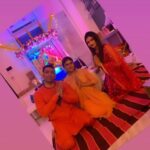 Naira Shah Instagram - Ganesh Chaturthi 2k19!.. 💓💓!. Thank you Bappa for everything!. Really blessed to bring you home and for having such lovely friends!.. 💓#happy#peace#blessed#bappamorya#2k19#bestever