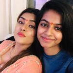 Naira Shah Instagram - Ganesh Chaturthi 2k19!.. 💓💓!. Thank you Bappa for everything!. Really blessed to bring you home and for having such lovely friends!.. 💓#happy#peace#blessed#bappamorya#2k19#bestever