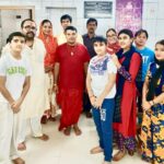 Naira Shah Instagram - What a wonderful Saturday with family!! At Salasar Balaji temple!.. beautiful darshan of Hanumanji on his auspicious day at Salasar balaji!.. #thankyougod#jaihanumanji#blessed#family#saturday#love#godfidence#happy#peace🙏🏻😇 Jaipur, Rajasthan