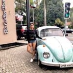 Naira Shah Instagram - The world is full of signals that we don't perceive!....🚦🚦🚦... #befocused#besharp#dontmissthesignals#bealert#holidaymode#colombo#2k18#vintage#car#me#blessed🌈 Colombo, Sri Lanka
