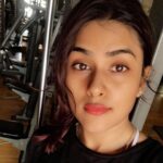 Naira Shah Instagram - Sometimes just keep it raw!.. with your sweat on!.. #no makeup#onlylipstick😋#nofilter#messyhair#postgym#wednesday#blessed🌈#cutness#cute#raw#organic#real#always#lovemyskin#happyskin#natural❤
