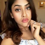 Naira Shah Instagram - Because Acting is inside me!!🤓!.#cuteness#overloaded#me#selfies#tiesday#cute#sassy#adorable#pretty#selflove#bluedress#me#me Hyderabad