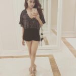 Naira Shah Instagram – SUNSHINE mixed with a little HURRICANE ππͺπͺπͺβοΈππ₯!.. #aboutlastnight#ballyscasino#23rdanniversary#partynight#jazzy#me#cute#hot#whatnotπ#srilanka2018#colombo#black#happyme Ballys Casino Colombo