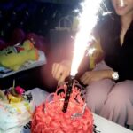 Naira Shah Instagram - Birthday 2k18!! Really blessed❤😇!..🌈🌈🌈🌈 Mumbai, Maharashtra