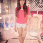 Naira Shah Instagram - Embrace your inner orange🍊😋!.. #just#me#orange#saturday#filtered#nairashah