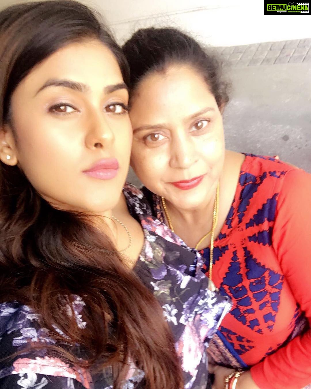 Naira Shah Instagram - Happy mothers day mumma!... i cant express my love to u in words... u are my strength and the place where i feel the most secured... your presence is my driving force to move ahead... i promise will give you the world one day❤..#alivejustbecauseandforyou❤