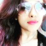 Naira Shah Instagram - #newme#newlook#redhead#reddishbrown#sexy#lovingmyhair#coolerme😋#redhot... its summer people😋💯🔥