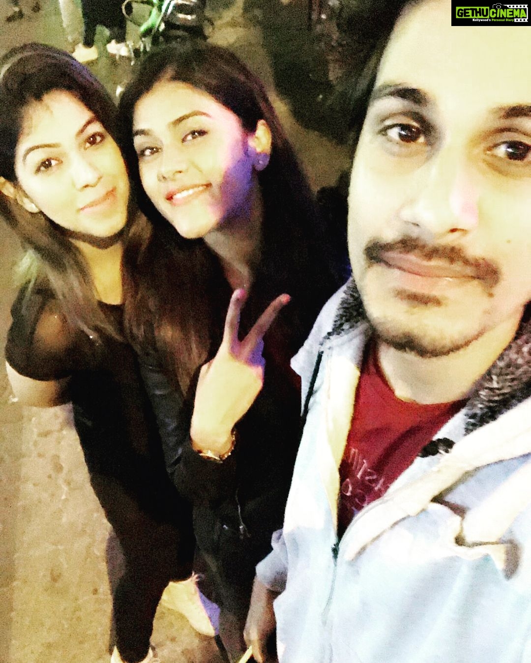 Naira Shah Instagram - A very happy new year to my instalovers!!😘😘! Hav a year filled wid love❤❤❤❤❤❤❤❤❤❤❤❤❤❤❤❤❤❤❤❤❤❤❤ #nairashah#newyear#2k18#lucky#blessed#thankstoalmighty#thankyiugod#happy#peacefull#cutie
