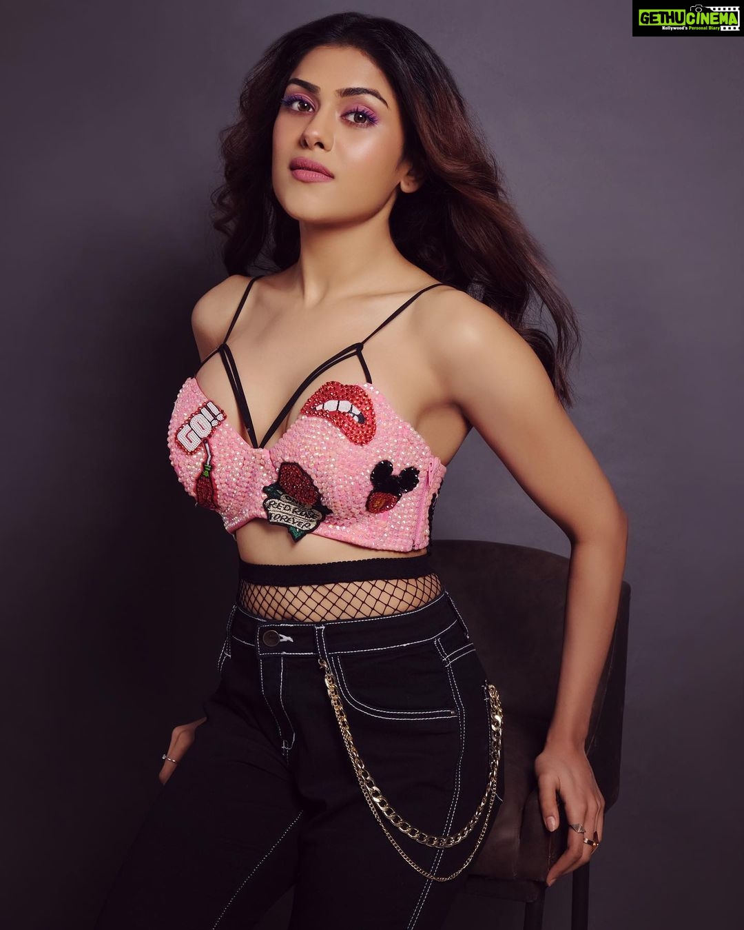 Naira Shah - 2.2K Likes - Most Liked Instagram Photos