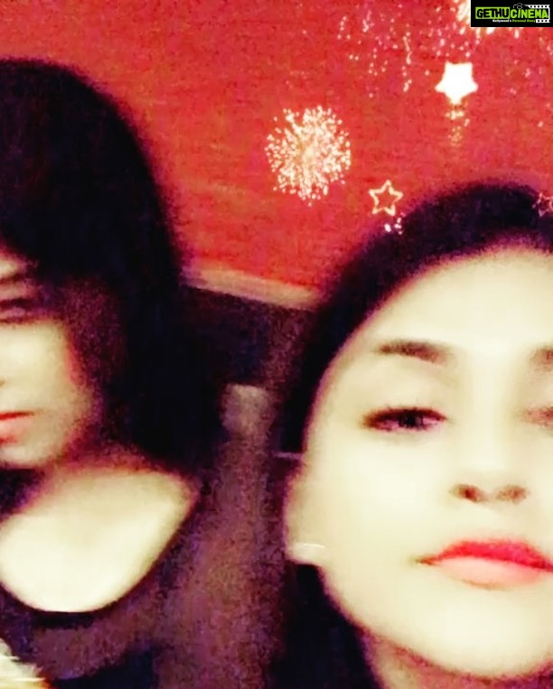 Naira Shah Instagram - A very happy new year to my instalovers!!😘😘! Hav a year filled wid love❤❤❤❤❤❤❤❤❤❤❤❤❤❤❤❤❤❤❤❤❤❤❤ #nairashah#newyear#2k18#lucky#blessed#thankstoalmighty#thankyiugod#happy#peacefull#cutie
