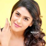 Naira Shah Instagram - ME .....No filter!! #nairashah#eee#tollywood#22nd#december#2k17#blessed#lucky#thankyougod❤ Film Nagar