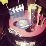 Naira Shah Instagram - Birthday 2k17!!! I m so blessed to hav family n friends like this! Who made my day so special for me!! 3 days of celebration! Love u so much n lucky to hav u all!! Mmuuahh!! 😘😘! Thanks for making it the beSt for me❤️❤️🎉😎! #birthday#friends#family#themostimportant#likes#follow#happiness#peaceofmind
