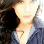 Naira Shah Instagram - 2nd schedule successfully completed!! Party mode on !! Mumbai here i come Me so sexy!😋😍😍❤️!#sexy#me#pretty#hot#dat#look#shootlife#lovemyjob#so#blessed😇😇😇! #likes#follow