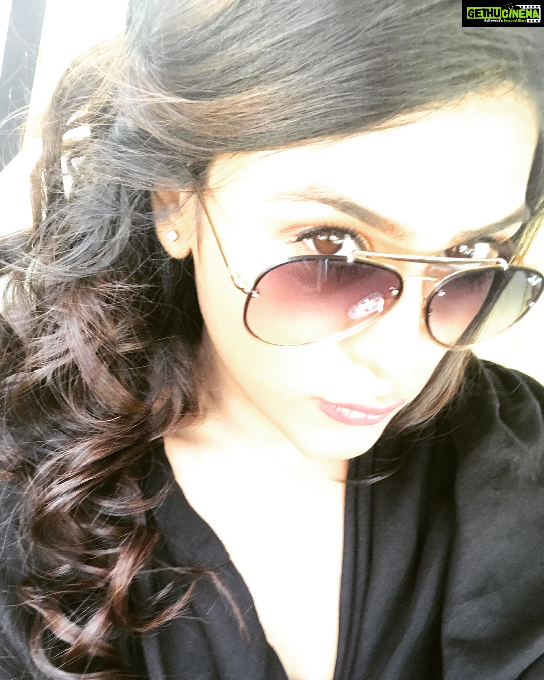 Naira Shah Instagram - We coming on 22nd december! #pressmeet#eee#tollywood #happy#excited #proved myself😎💪🏼! NAIRA SHaH Film Nagar