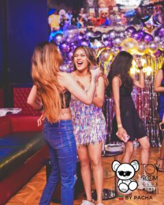 Naira Shah Instagram - #BIRTHDAY#2022#nairashah#galactic#bestday#purples#friends❤️