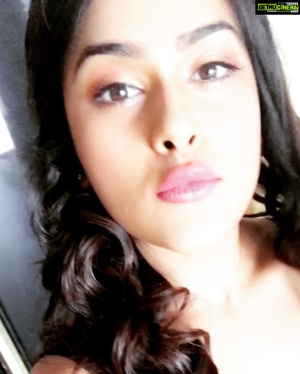 Naira Shah Instagram - We coming on 22nd december! #pressmeet#eee#tollywood #happy#excited #proved myself😎💪🏼! NAIRA SHaH Film Nagar